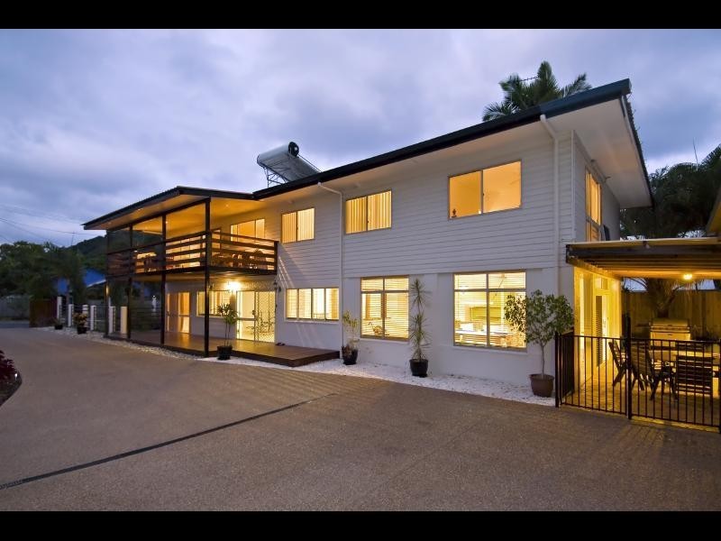 45 Debbie Street, Trinity Park QLD 4879