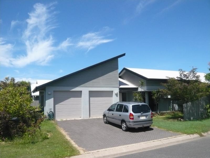 7 Cable Close, Kewarra Beach QLD 4879