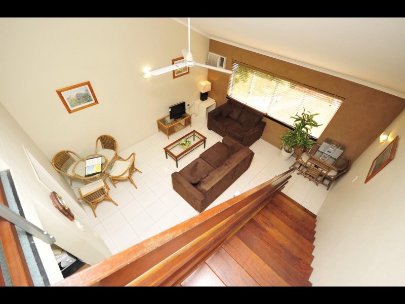 13/239 Lake Street, Cairns North QLD 4870
