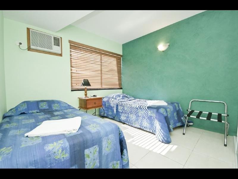 16/239 Lake Street, Cairns City QLD 4870