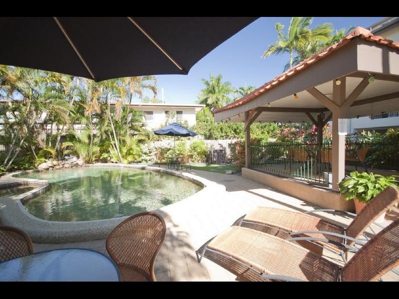 16/239 Lake Street, Cairns City QLD 4870