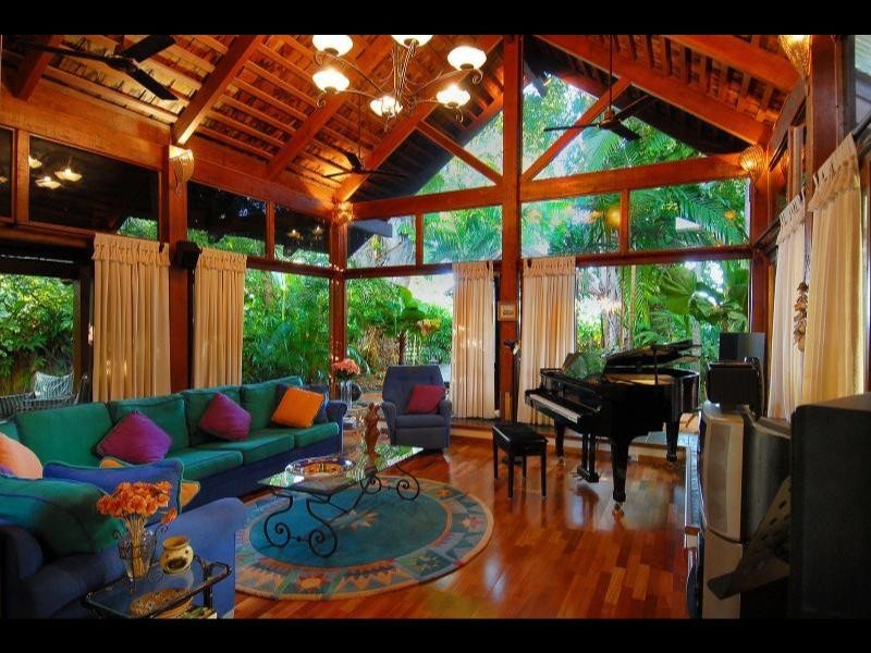 26 Batt Street, Clifton Beach QLD 4879