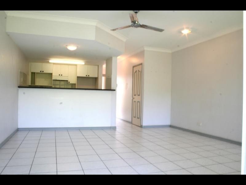 9/3 Quetta Close, Manoora QLD 4870