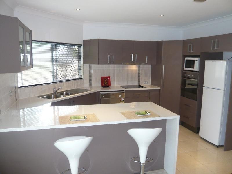1 Cowrie Street, Palm Cove QLD 4879