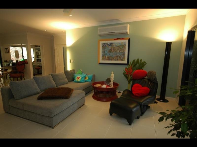 135 Hearl Close, Brinsmead QLD 4870