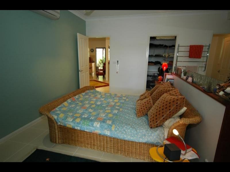 135 Hearl Close, Brinsmead QLD 4870