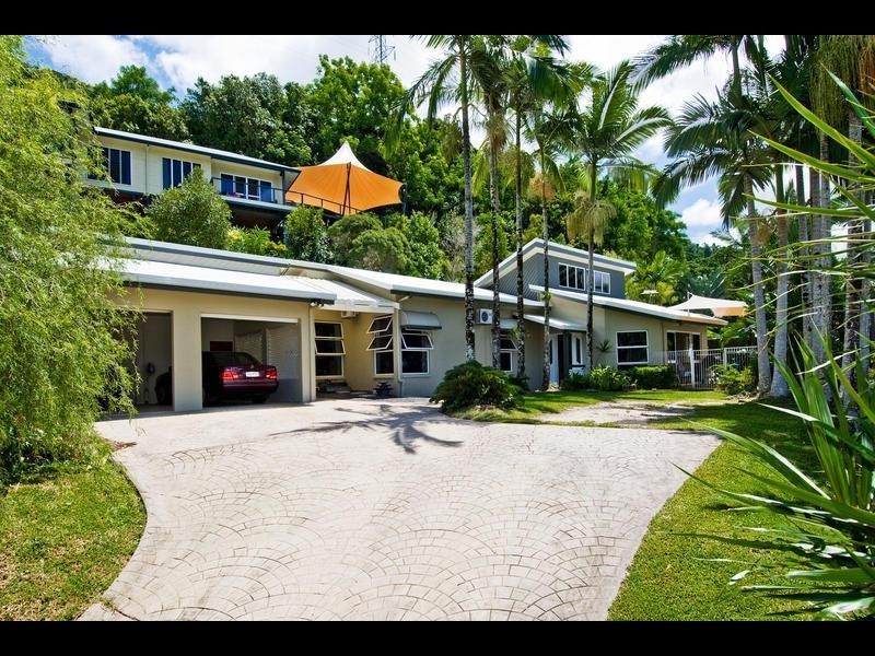 5 Juno Close, Mooroobool QLD 4870