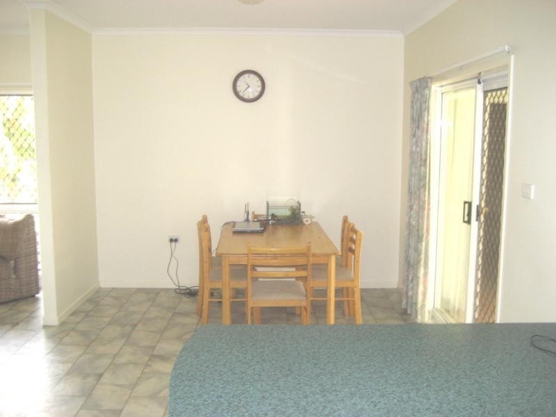 12 Jadana Close, Mooroobool QLD 4870