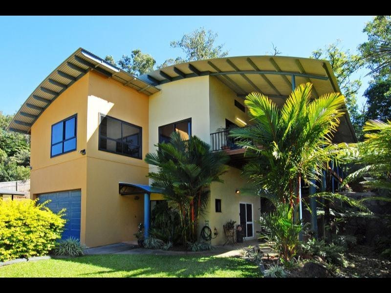 4 Grace Close, Whitfield QLD 4870