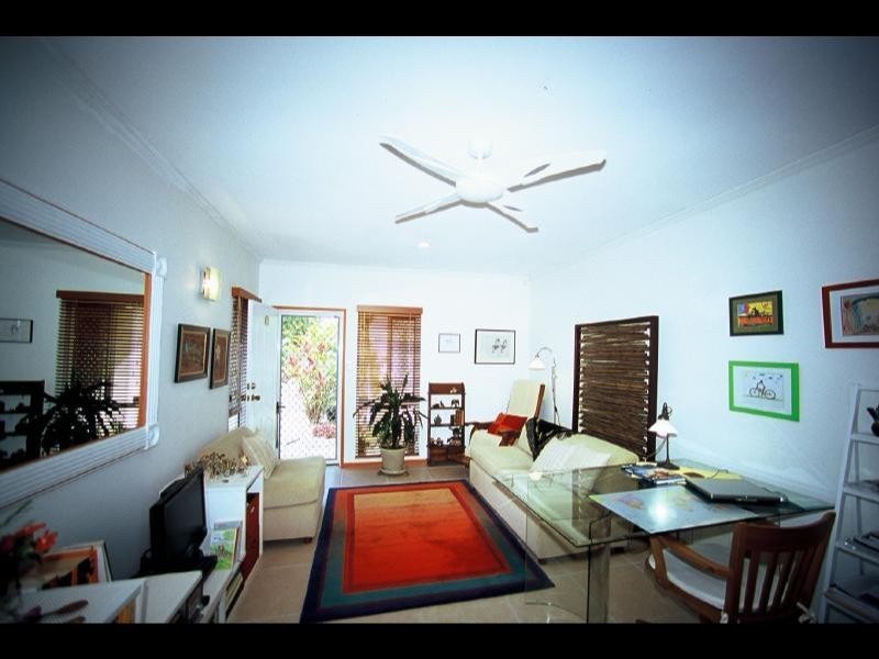 3/4 Ingham Court, Mooroobool QLD 4870