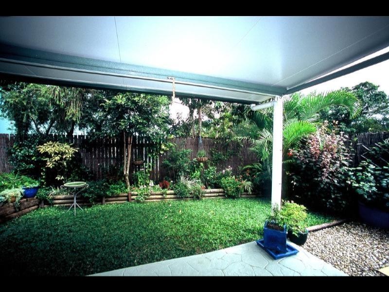 3/4 Ingham Court, Mooroobool QLD 4870