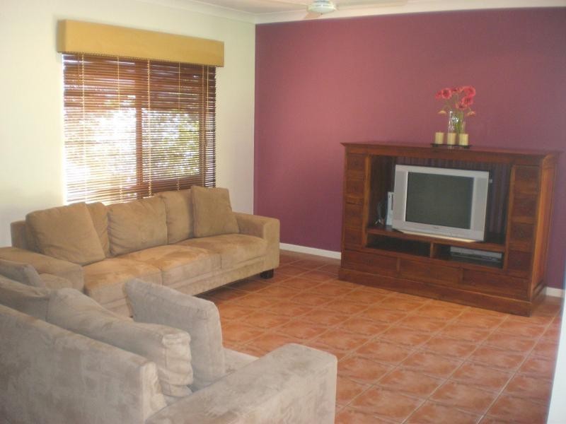 47 Fairley Street, Redlynch QLD 4870