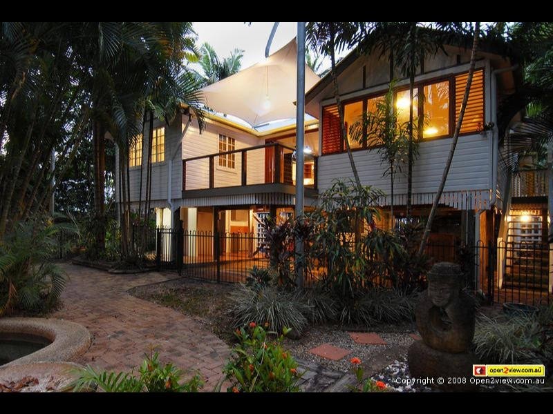 17 Hall Street, Edge Hill QLD 4870