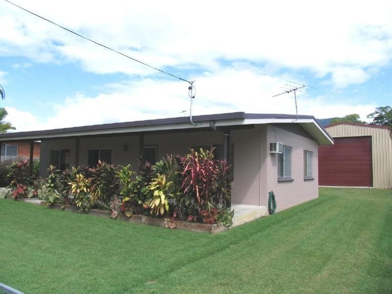 8 Sondrio Street, Woree QLD 4868