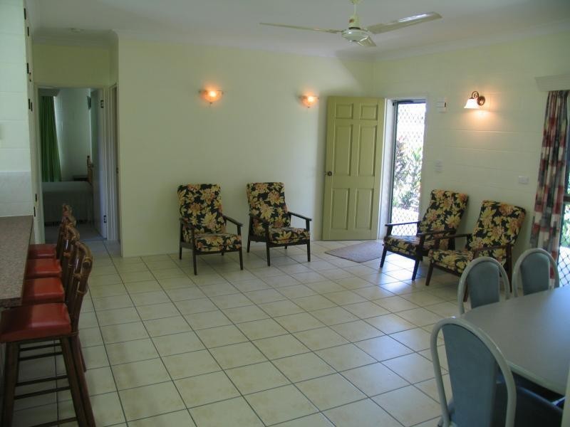 8 Sondrio Street, Woree QLD 4868