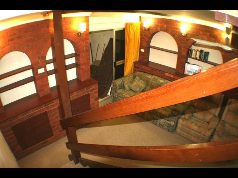 2/4 Crathern Close, Edge Hill QLD 4870