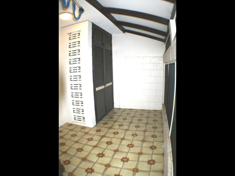 2/4 Crathern Close, Edge Hill QLD 4870