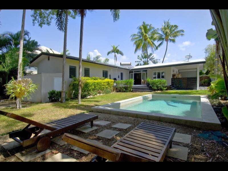 16 Batt Street, Clifton Beach QLD 4879
