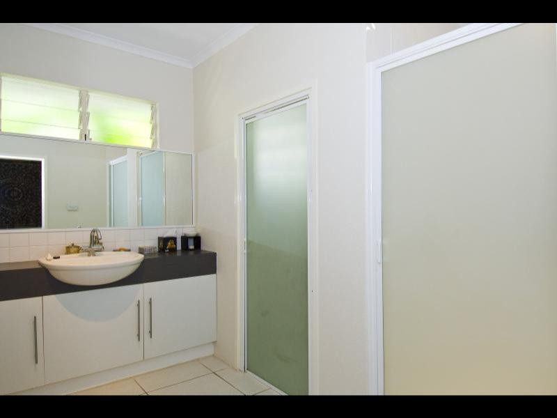 16 Batt Street, Clifton Beach QLD 4879