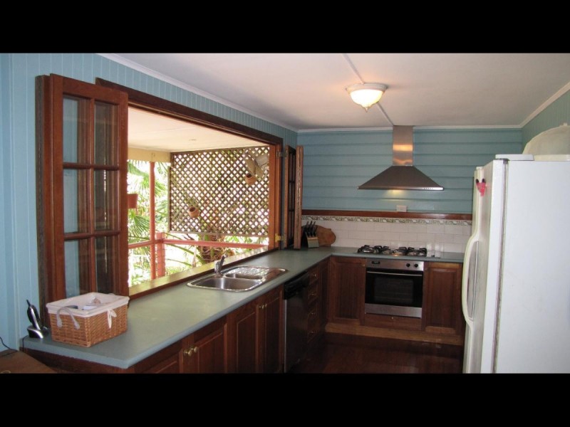 118 Cairns Street, Cairns North QLD 4870