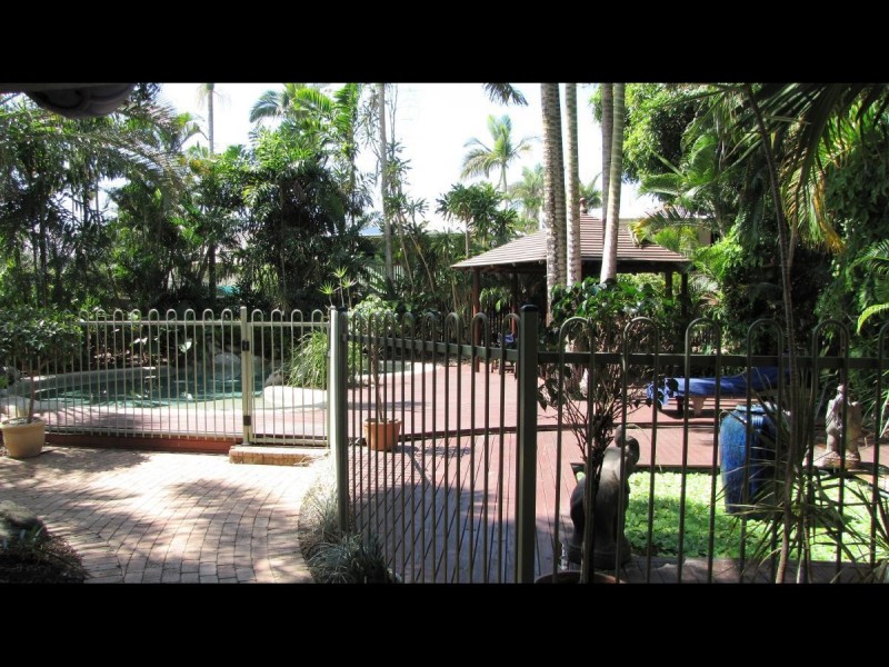 118 Cairns Street, Cairns North QLD 4870