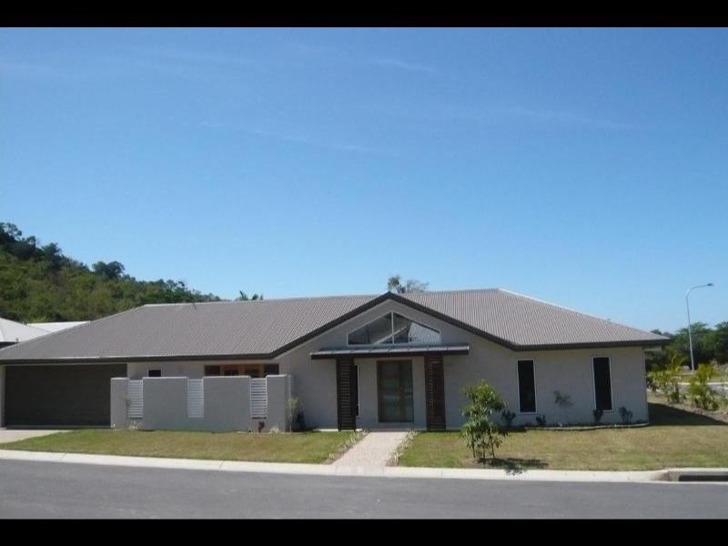 101 Hideaway Close, Palm Cove QLD 4879