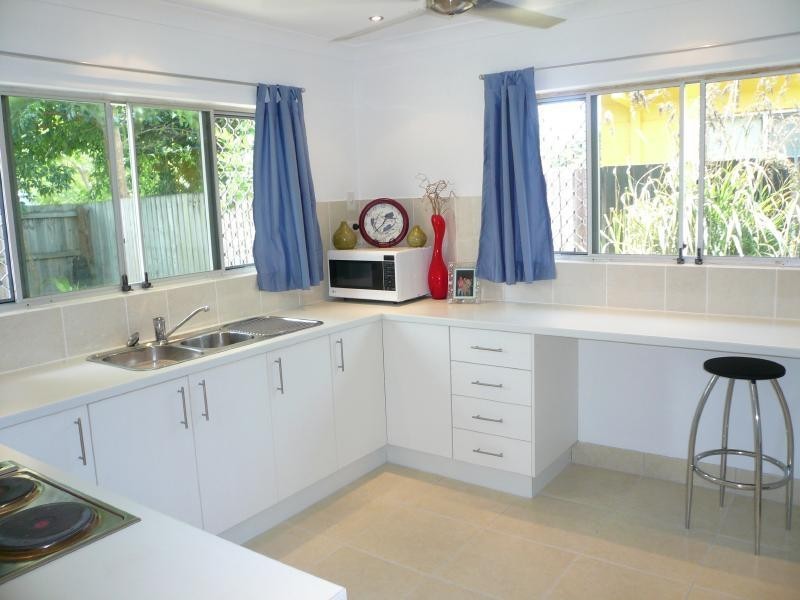 42 Christensen Street, Machans Beach QLD 4878