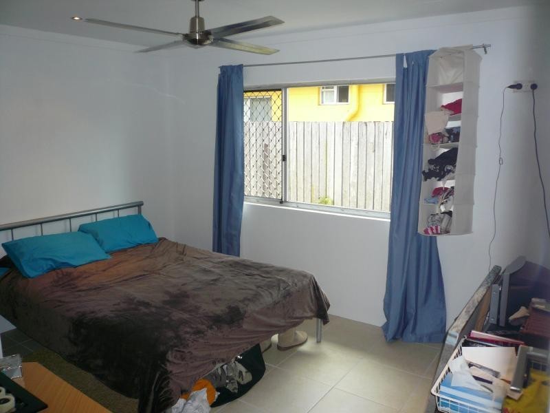 42 Christensen Street, Machans Beach QLD 4878