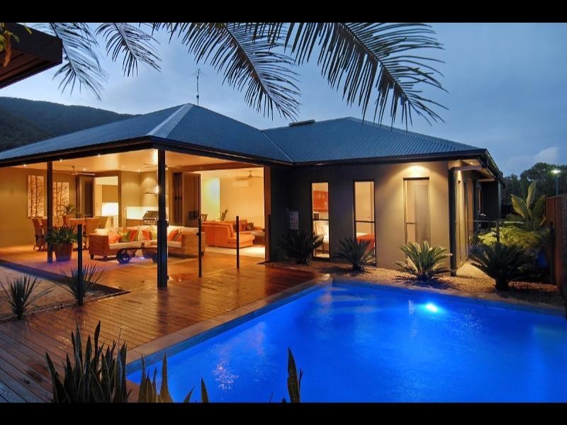 29 Muller Street, Palm Cove QLD 4879