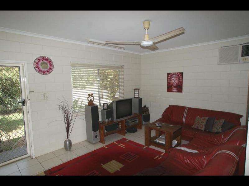 6 Centaur Street, Trinity Park QLD 4879