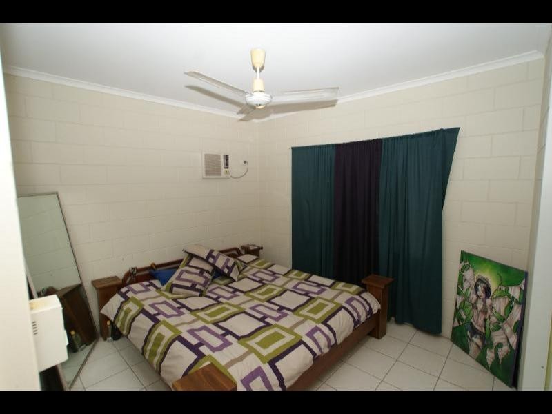 6 Centaur Street, Trinity Park QLD 4879