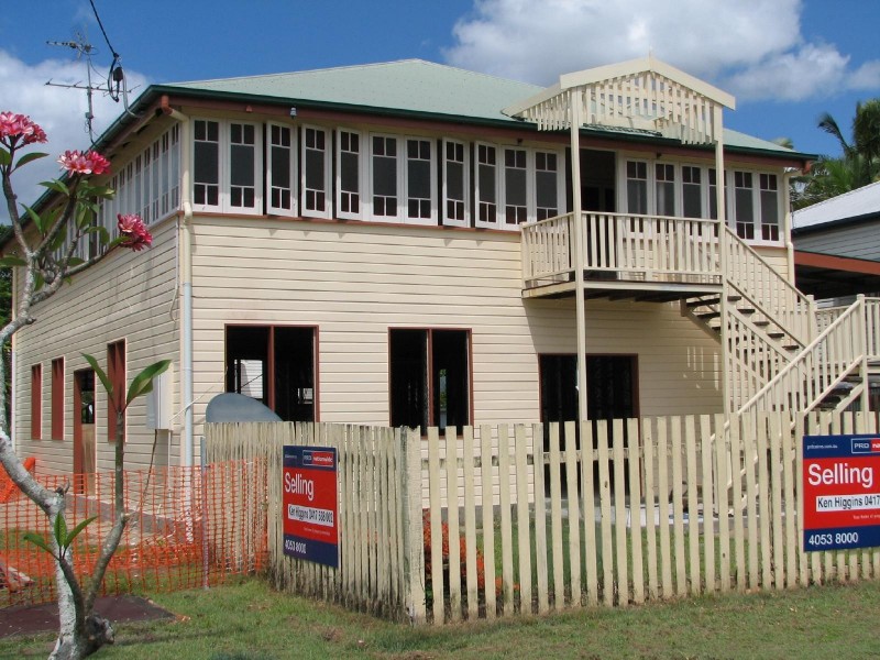 273 McLeod Street, Cairns North QLD 4870