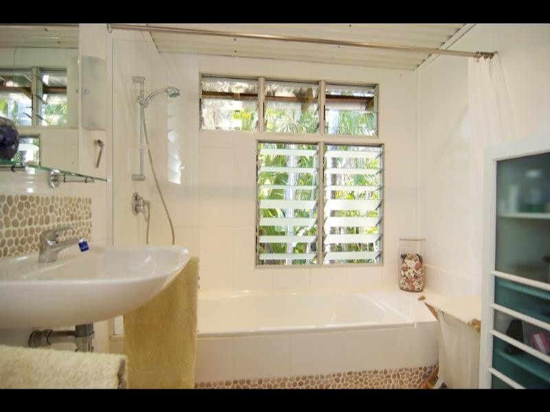 174  Martyn Street, Manunda QLD 4870