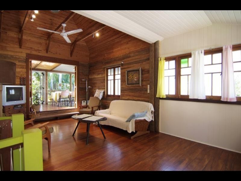 174  Martyn Street, Manunda QLD 4870