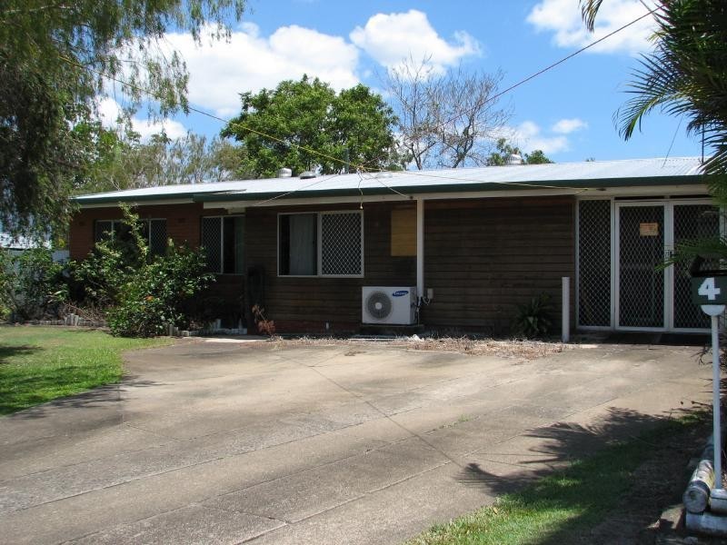 4  Dollisson Street, Manunda QLD 4870