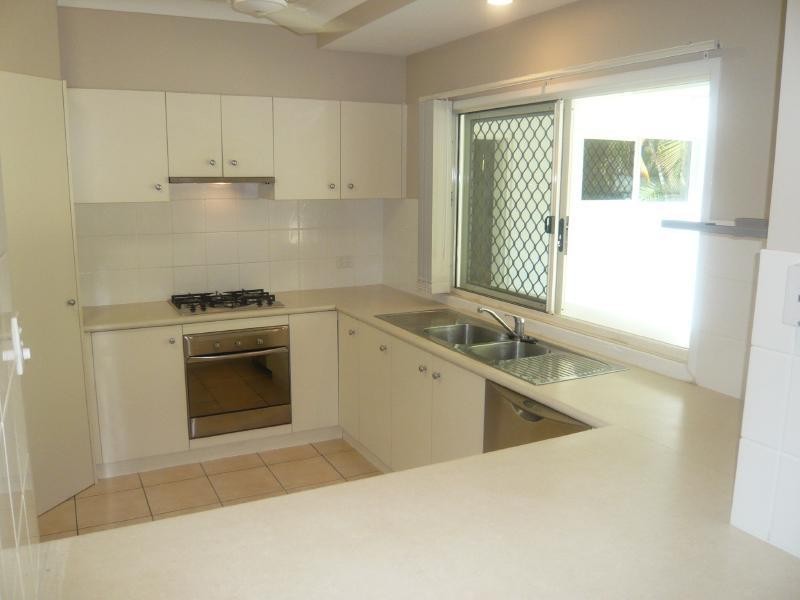 4 Warana Close, Kewarra Beach QLD 4879