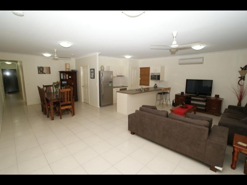 31 Angor Street, Trinity Park QLD 4879