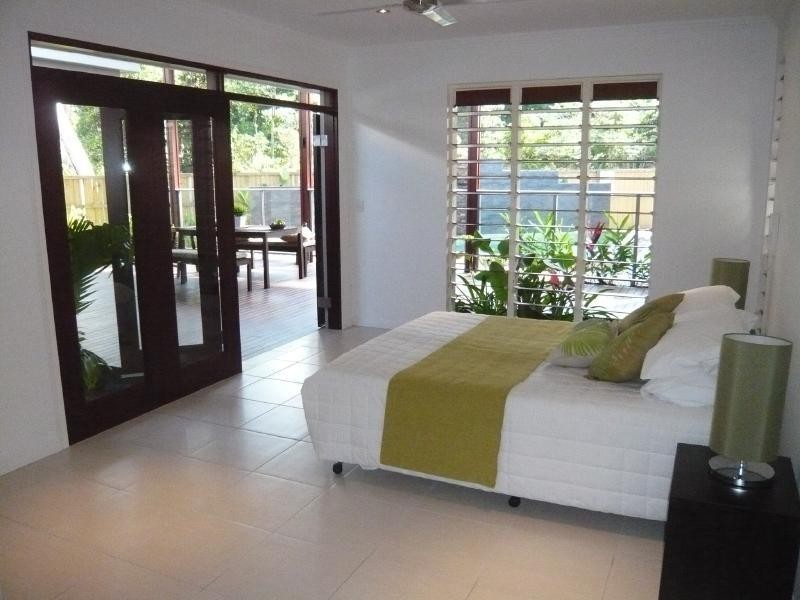 Palm Cove QLD 4879