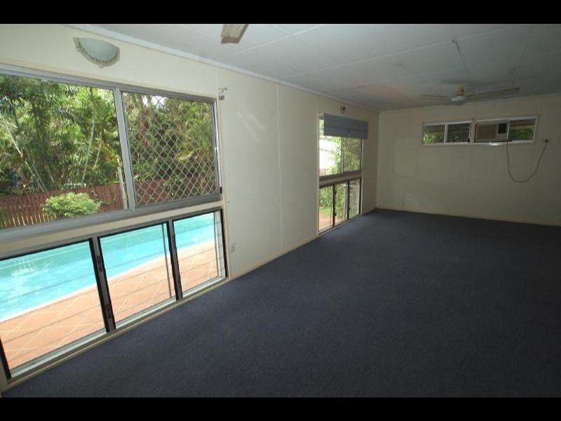 209 Jensen Street, Whitfield QLD 4870