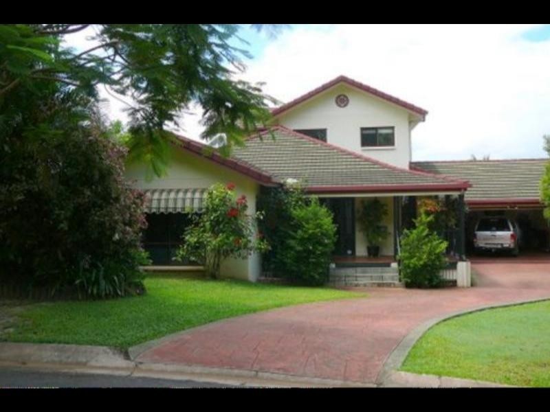 2 Rockton Place,, Mooroobool QLD 4870
