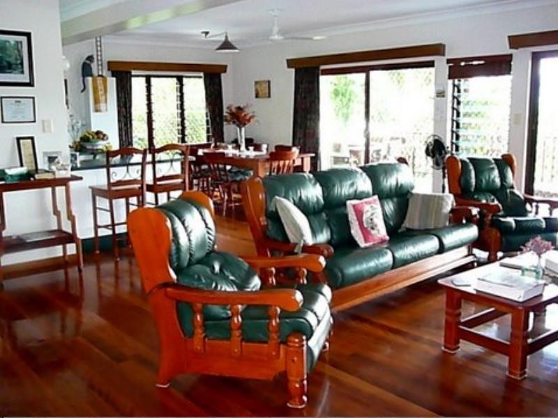 2 Rockton Place,, Mooroobool QLD 4870