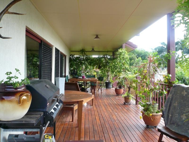 2 Rockton Place,, Mooroobool QLD 4870