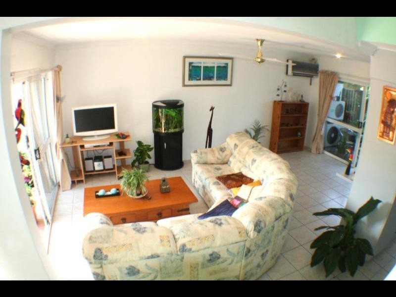 2/314 Draper Street, Parramatta Park QLD 4870