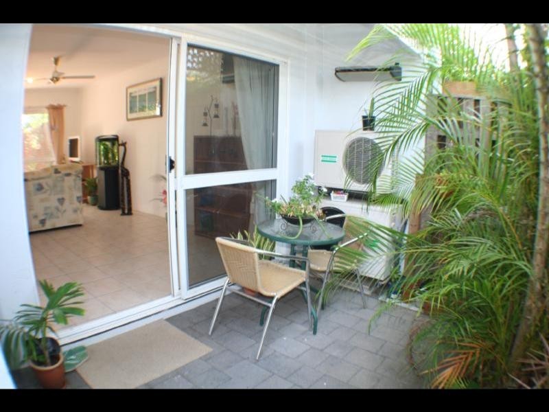 2/314 Draper Street, Parramatta Park QLD 4870