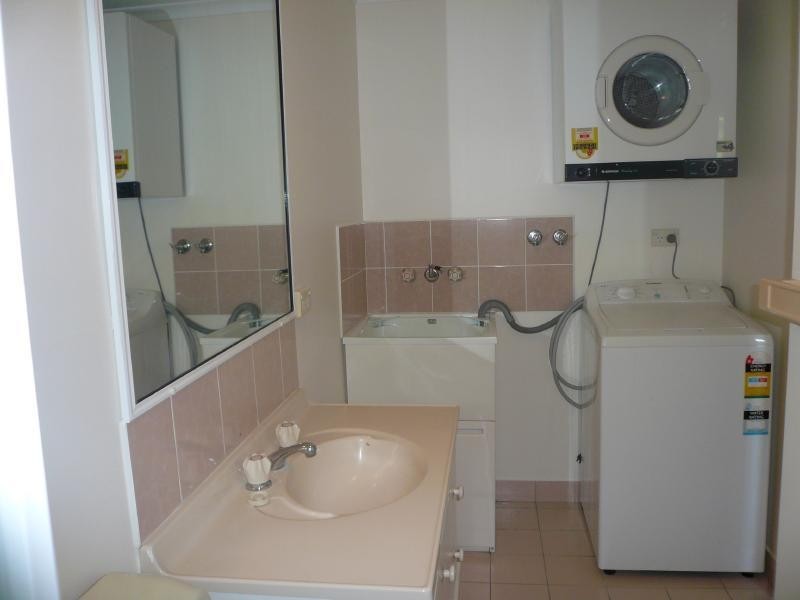 1/1 Cannon Street, Manunda QLD 4870