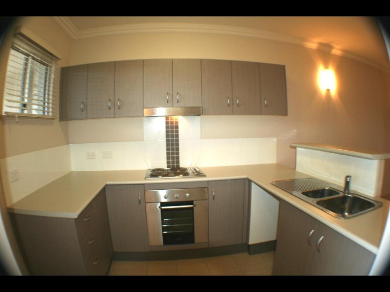 312/2-3 Centenary Close, Manoora QLD 4870