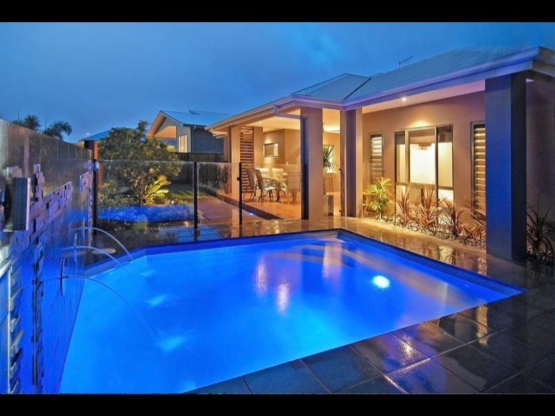6 Port Close, Trinity Beach QLD 4879
