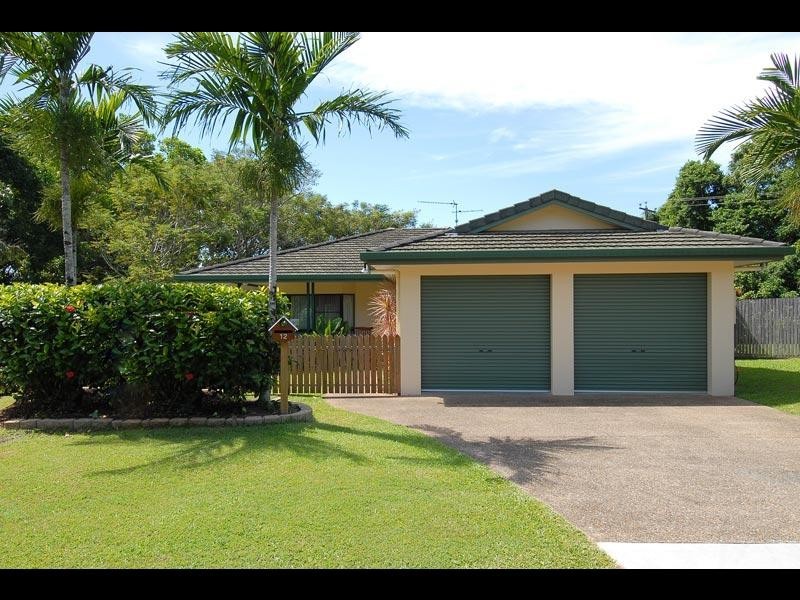 12 Raphis Close, Kamerunga QLD 4870