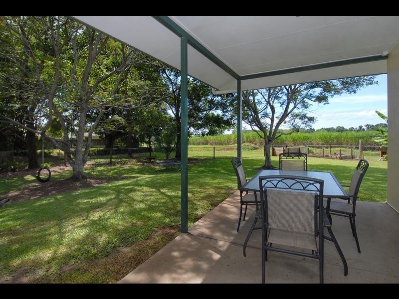 12 Raphis Close, Kamerunga QLD 4870