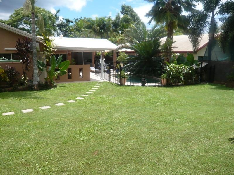 10 Sarina Close, Kewarra Beach QLD 4879